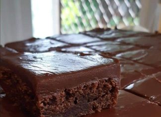 CHOCOLATE TEXAS SHEET CAKE