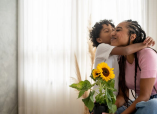 How to Get Free Mother’s Day Flowers at Lowe’s