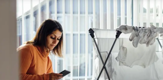 How to dry clothes in the washing machine?