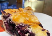 IRON SKILLET BLACKBERRY COBBLER