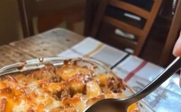 CHEESY HAMBURGER POTATO CASSEROLE