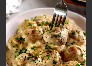 GARLIC PARMESAN MUSHROOMS
