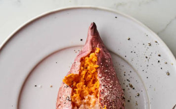 How To Cook a Sweet Potato in the Microwave