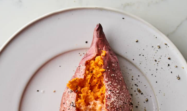 How To Cook a Sweet Potato in the Microwave