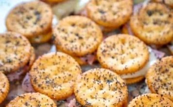 RITZ CRACKER PARTY SANDWICHES