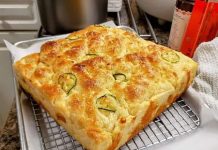 JALAPEÑO CHEDDAR FOCACCIA
