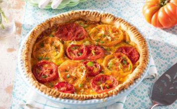 How To Bake The Prettiest Heirloom Tomato Pie