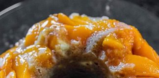 PEACH COBBLER POUND CAKE