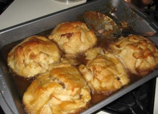 OLD FASHIONED APPLE DUMPLINGS