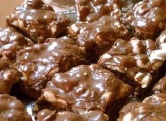 MISSISSIPPI MUD CAKE