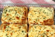 TEXAS TOAST WITH CHEESE