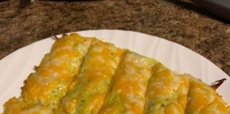 HOMEMADE CHEESY GARLIC BREADSTICKS