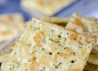 DILL PICKLE SALTINES