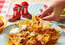 Easy , Cheesy Chicken Nachos Are a Total Touchdown