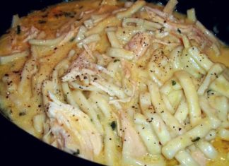 cassie’s comforting chicken & noodles