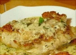 CREAMY GARLIC BUTTER PARMESAN CHICKEN