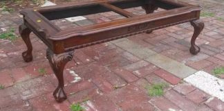 Woman Transforms Table Found On Side Of The Road Into Beautiful And Unique Furniture Piece