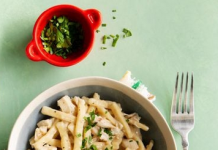 cassie’s comforting chicken & noodles