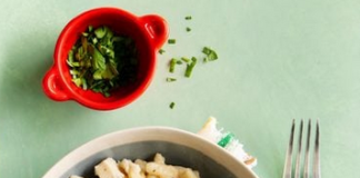 cassie’s comforting chicken & noodles