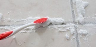 How to Clean Grout Quickly and Easily