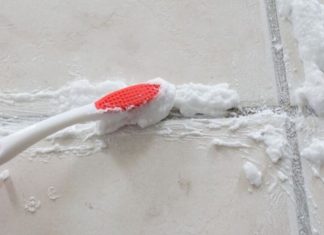 How to Clean Grout Quickly and Easily