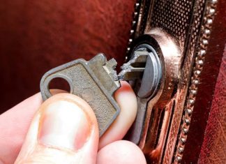 How to remove a key that broke in the lock: 5 tricks to avoid disassembling everything