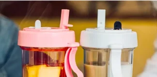 With this ingenious $12 insulated mug, you can have two drinks on the go.