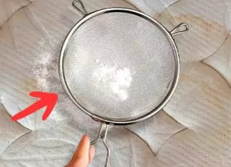 The genius tip for cleaning a mattress and leaving a nice scent