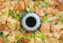 A very nice way to prepare the stuffing for Thanksgiving