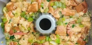 A very nice way to prepare the stuffing for Thanksgiving