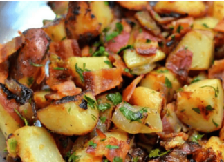 Skillet German Potato Salad with Bacon