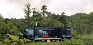 Woman Builds Amazing Tiny Home Out Of 5 Shipping Containers