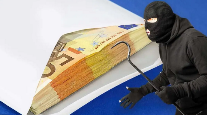 Safeguarding Your Savings: Expert Tips on Securely Hiding Money at Home