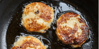 5-Ingredient Mashed Potato Cakes