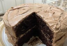 Mee maws chocolate cake