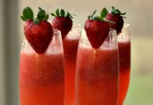 Easy Frosty Strawberry Mimosas