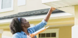 15 Problems Around the House That You Can Solve With Caulk