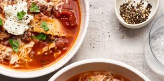 Easy Slow Cooker Lasagna Soup
