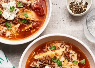 Easy Slow Cooker Lasagna Soup