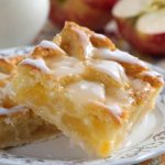 Flaky Apple Pie Bars Recipe