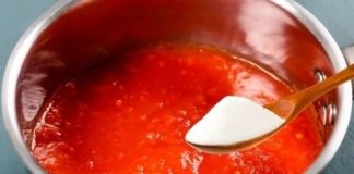 Discover the chef’s secret: the shocking result when adding baking soda to tomato sauce