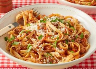 Slow-Cooker Bolognese