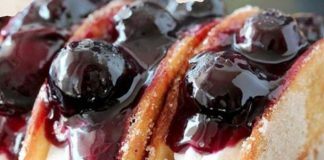 Blueberry Cheesecake Tacos