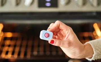I Cleaned My Oven Door with a Dishwasher Tablet — Here’s How It Went