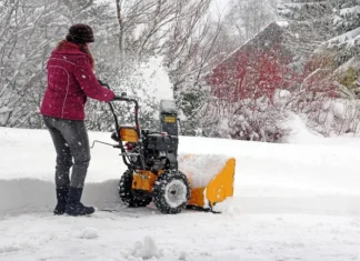 11 Snow Blower Mistakes to Avoid This Winter