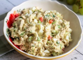 grandma dee’s tuna egg salad