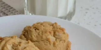 PEANUT BUTTER OATMEAL CHOCOLATE CHIP COOKIES