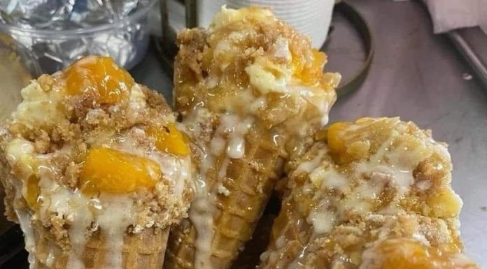 Peach Cobbler Cheesecake Cones