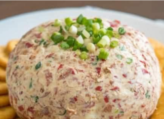 CREAMED CHIPPED BEEF CHEESE BALL