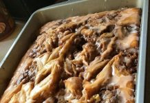 Cinnabon Cinnamon Roll Cake